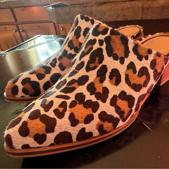 Able Local and Global Calf hide shoes - Picture 9 of 12